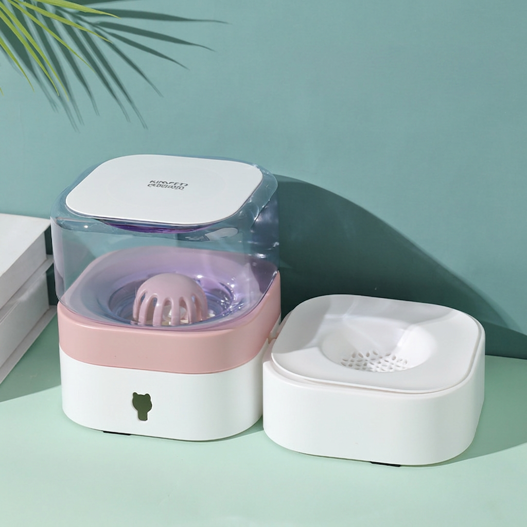 Automatic portable water dispenser for cats